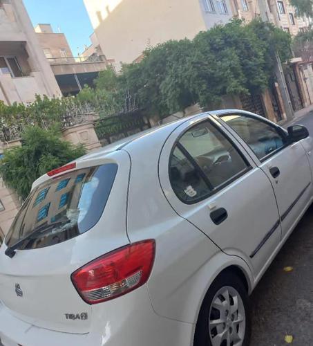 تیبا هاچبک EX، مدل ۱۴۰۰