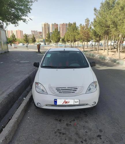 تیبا هاچبک EX، مدل ۱۴۰۰