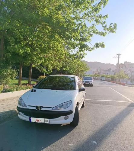 پژو 206 مدل 1401