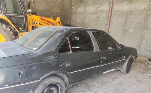پژو 405 GLX بنزینی، مدل ۱۳۸۱