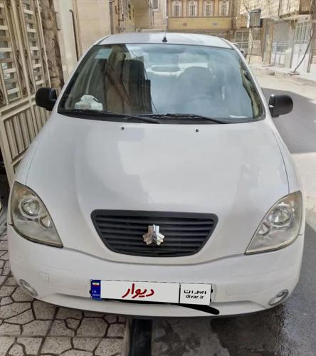 تیبا صندوق‌دار SX، مدل ۱۳۹۵