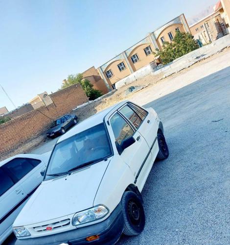 پراید صندوق‌دار بنزینی، مدل ۸۲