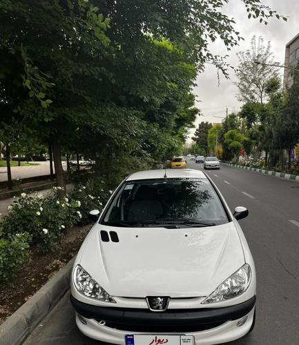 پژو ۲۰۶ اس دی وی ۸ مدل ۹۳ بدون رنگ