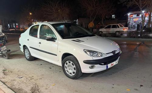 پژو۲۰۶ sd v8  تمیز وکم کار