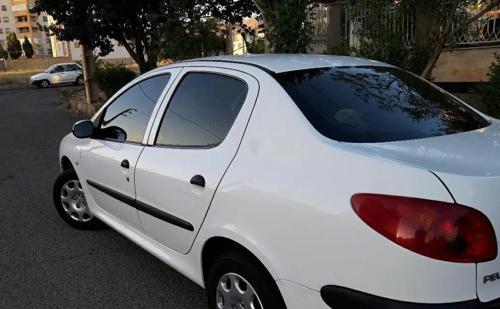 پژو 206 صندوقدار v8 ، مدل ۱۳۹۰