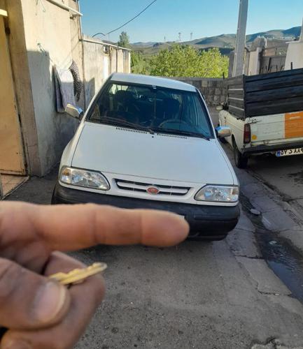 پراید صندوق‌دار بنزینی، مدل ۱۳۸۲
