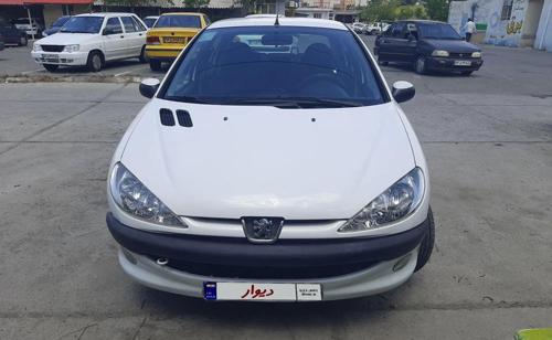 پژو 206 SD V8/ مدل ۱۳۹۴/کم کارکرد