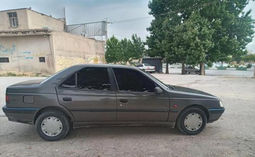 پژو 405 GLX بنزینی، مدل ۱۳۸۲
