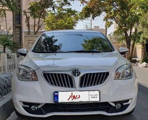 برلیانس H330 اتوماتیک 1650cc، مدل ۱۳۹۹