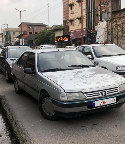 خودرو ۴۰۵ نقره ایی