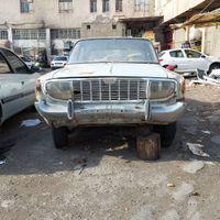 فورد تاروس مدل 1965.