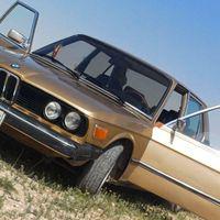 بی ام و BMW 518طلایی ناز