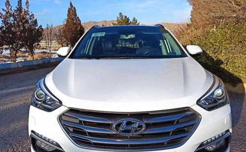 هیوندای سانتافه ix 45 2400cc، مدل ۲۰۱۶