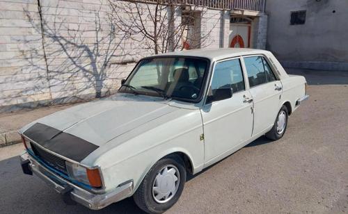 پیکان ۸۲ دوگانه عروسک