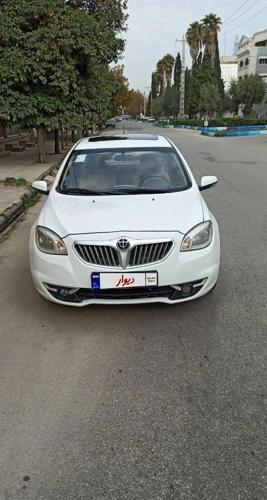 برلیانس H330 اتوماتیک 1500cc، مدل ۱۳۹۴