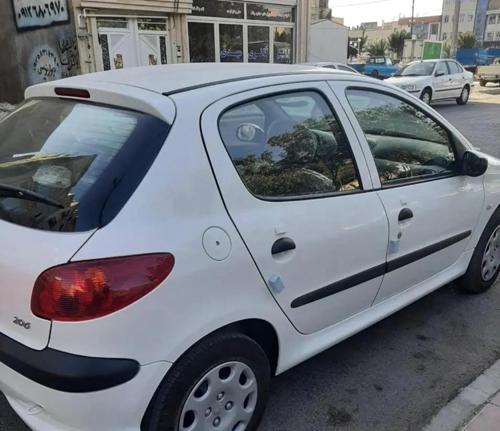 پژو ۲۰۶ تیپ ۲ مدل ۹۸ بیرنگ کم کار