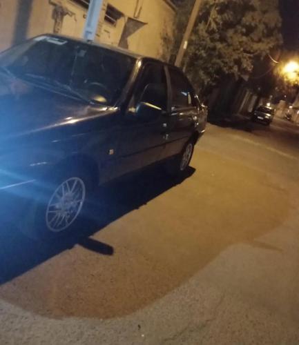 پژو 405 GLX بنزینی، مدل ۱۳۸۲